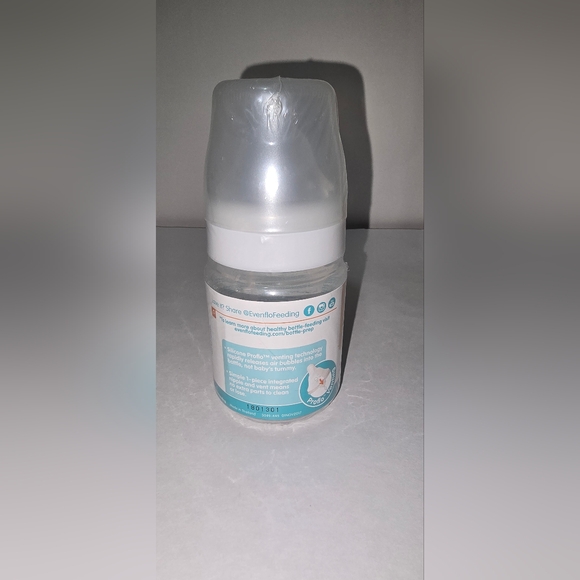 Evenflow baby bottle plastic - Picture 3 of 3